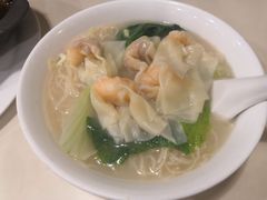 鲜虾云吞面-玲又珑美食(盘福路店)
