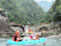 -安吉龙王山峡谷漂流