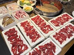 -来龍儿鲜切牛肉自助老火锅