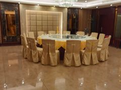 -黄埔华苑酒家(黄埔店)