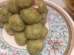 鲜虾芹菜丸-品海楼·大连海胆锅贴馆(东港店)