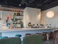 -luutosa  cafe & tea 鹿兔山