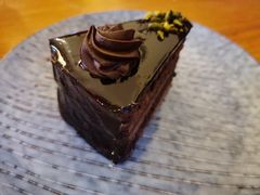维也纳巧克力蛋糕-普兰达德国餐厅·德式脆皮烤猪肘·自酿啤酒(观唐店)