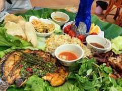 -沐毫傣泐云南菜孔雀宴•手抓饭傣味烧烤(曼听公园店)