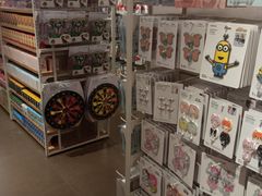 -名创优品(山东青岛东方城店)