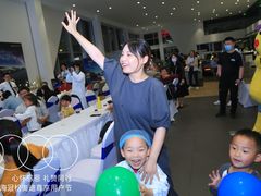 -上海冠松华奥奥迪4S店(张江店)