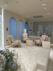 -洛伊科技抗衰护肤中心