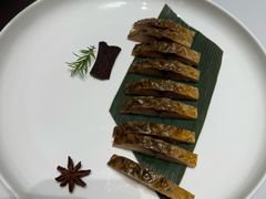 -红鼎豆捞·非遗鲍皇汤火锅(宝丰路店)