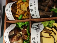 -椰子湾·海南火锅·糟粕醋·椰子鸡(正大广场店)