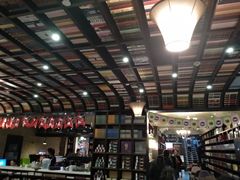 -钟书阁(松江泰晤士小镇店)