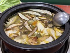 -菌之家·专业纯野生菌火锅·特色炒菌