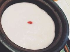 -老牌坊云南鱼豆花火锅(爱建店)