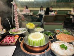 -得意咚瓜·顺德鱼生·冬瓜火锅(深圳首店)
