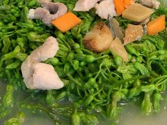 -龙桥私厨·姜花菊花过桥鱼·顺德菜(容桂店)