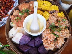 -黄桷树曹家私房菜(江与城店)