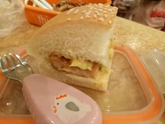 猪扒包-旺角宝港式茶餐厅(寮步店)