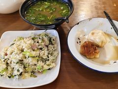 -舒蔡记生煎菜饭(云南中路店)
