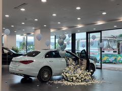 -梅赛德斯奔驰文化中心·停车场