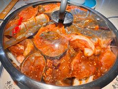 焖江团鱼-黄记煌三汁焖锅(顺义华联店)