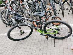 -道路口单车爱瓦士dahon大行