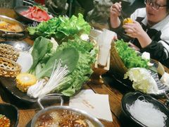-呷哺呷哺 小火锅 (浦东新欧尚超市店)