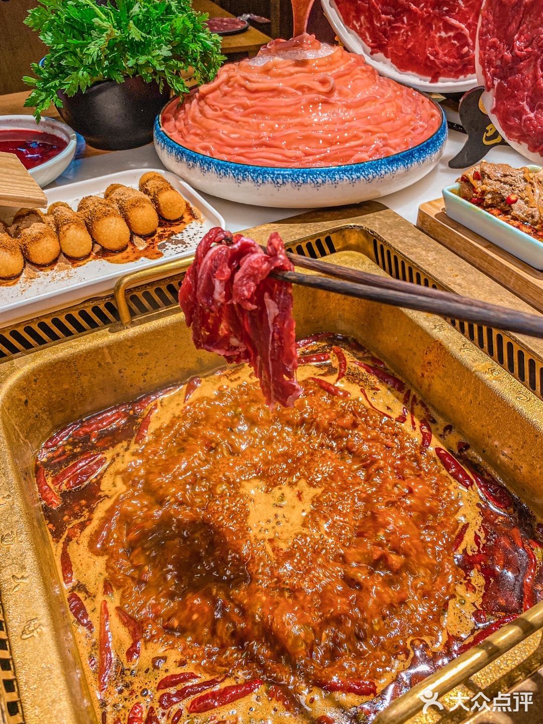 成都探店｜来成都必打卡巴蜀大将‼️牛肉配火锅