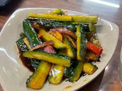 -亮亮面馆(经六路店)