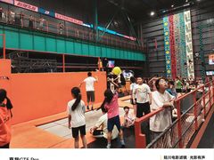 -极限PLAY运动娱乐新世界·团建派对潮玩休闲馆·室内蹦极高空游乐园