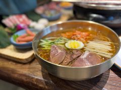 -明洞阿姨·韩式酱蟹烤肉·创意料理(三元桥店)