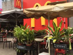 露天位-麦当劳(金稻田路餐)