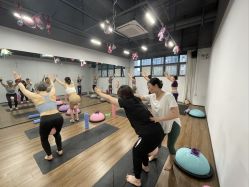 点击看大图 -防空洞舞蹈·瑜伽