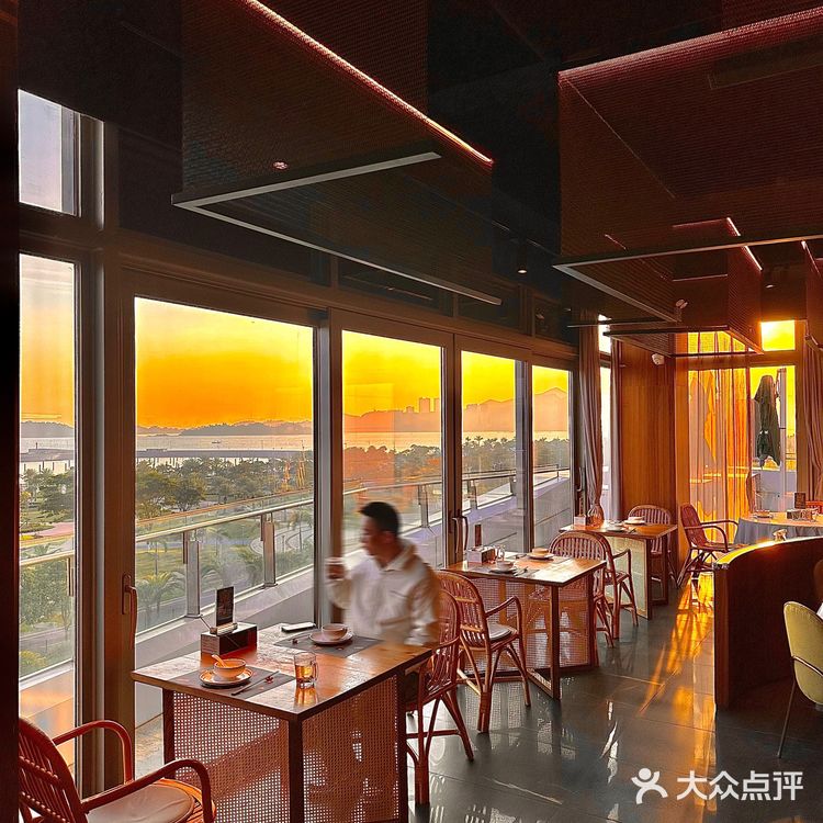 来珠海直奔这家海景日落餐厅！！