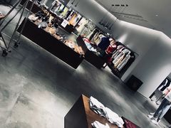 -URBAN REVIVO(北京大兴凯德MALL店)