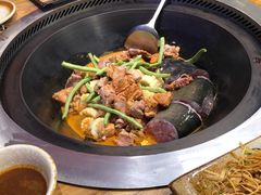 -山河屯铁锅炖鲜鹅·东北菜(开发区一店)