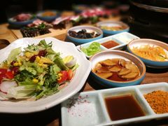 -明洞阿姨·韩式酱蟹烤肉·创意料理(三元桥店)