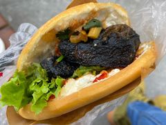 黄金豆腐夹馍-自黑豆夫·臭豆腐夹馍(四海唐人街店)