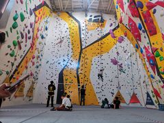 -问山MountQuest攀岩馆