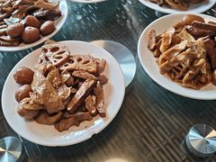 -老鼎万春卤菜(五代传承创始老店)