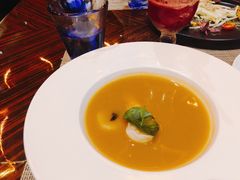 -YUE·6·西式融合餐厅(外滩六号店)