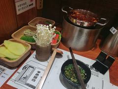 -独食火锅·半米屋台(直营总店)
