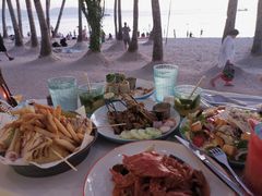-Cha Cha's Beach Cafe