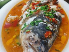 老坛剁椒鱼头-洞庭渔人(沙湾店)