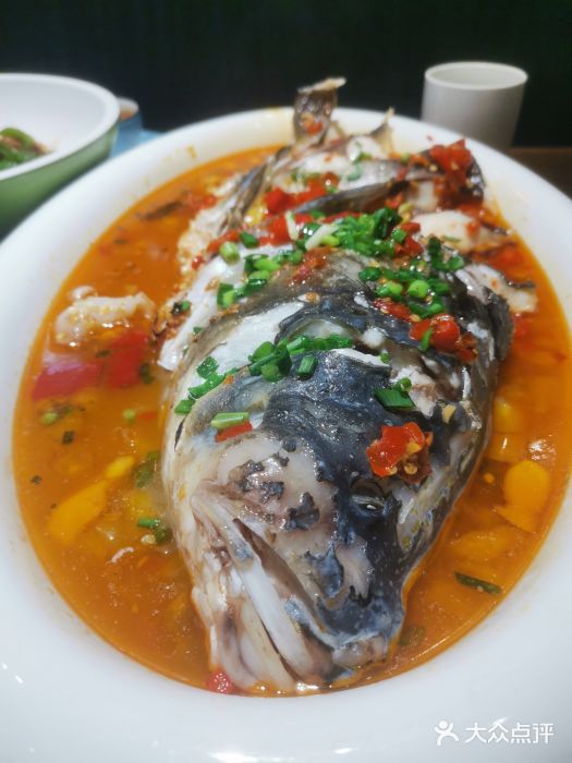 洞庭渔人(沙湾店)老坛剁椒鱼头图片