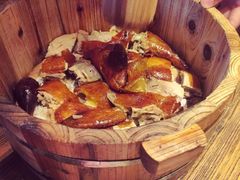 -临界音乐酒馆·小龙虾·江湖菜(华熙LIVE·鱼洞店)
