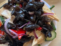 -闫家驴肉老店(华电一校店)