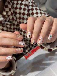 -UGIRL有个美甲