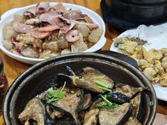 鲶鱼-友利砂锅居(烟台店)