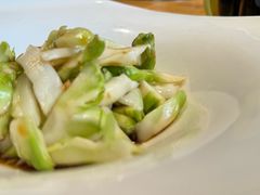 -头上红煨盐鸡·非遗院子餐厅