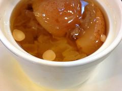 川贝北杏蜜枣炖雪梨$25港币-糖水佬(深水埗店)