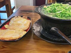 -丽虹云南过桥米线(兴工街店)